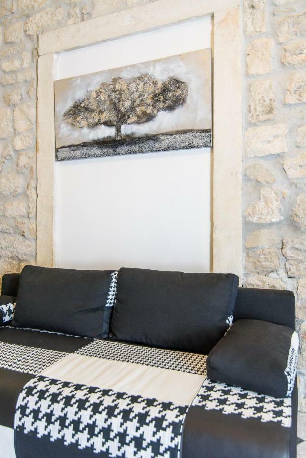 Studio Apartman Rea Apartment Trogir Exterior photo